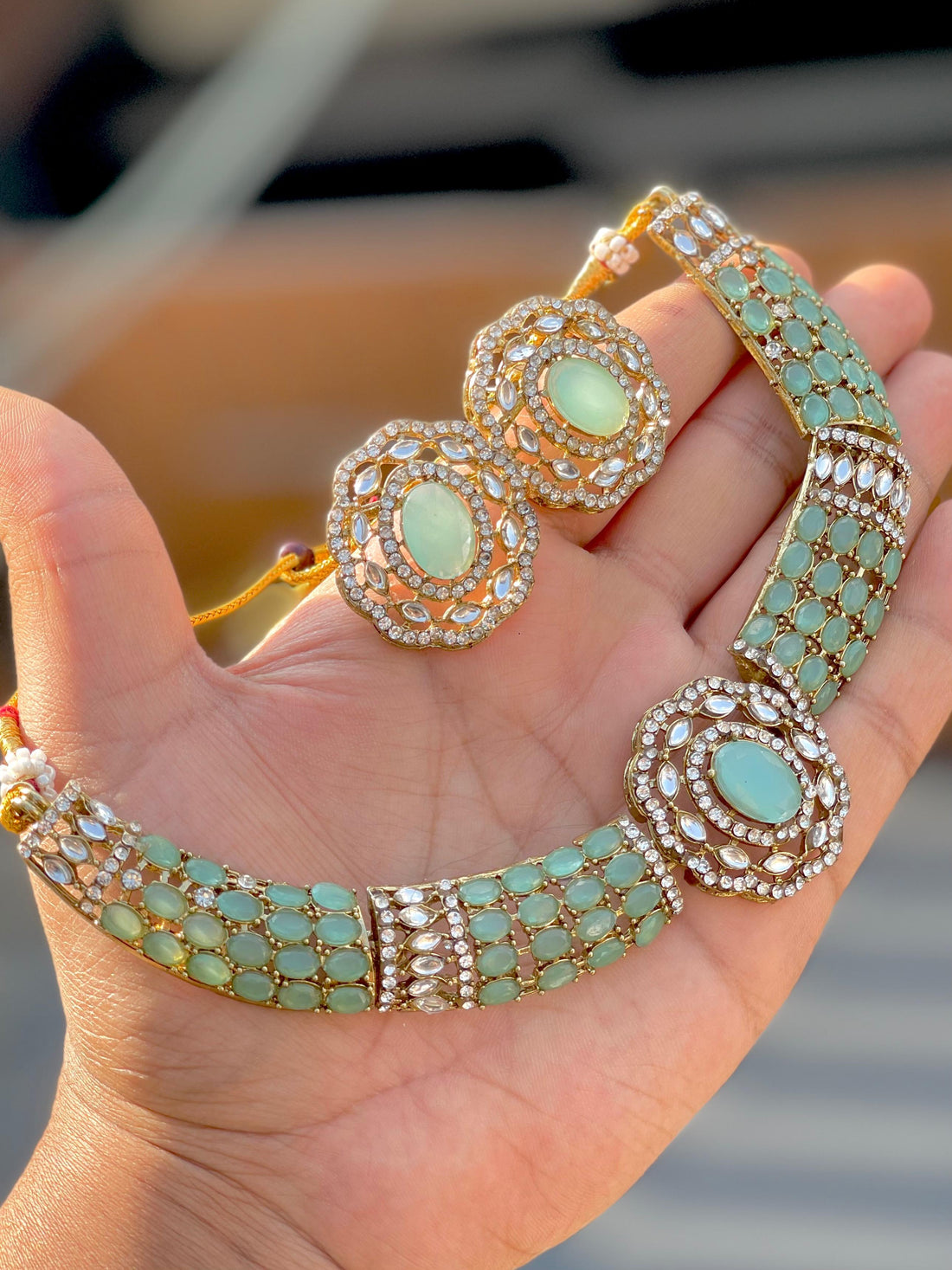 Kundan &nbsp;Work Chokker