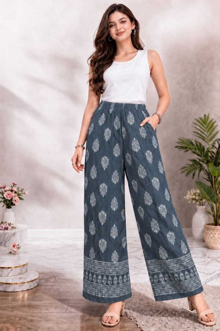 Printed Pleated Palazzo 👖